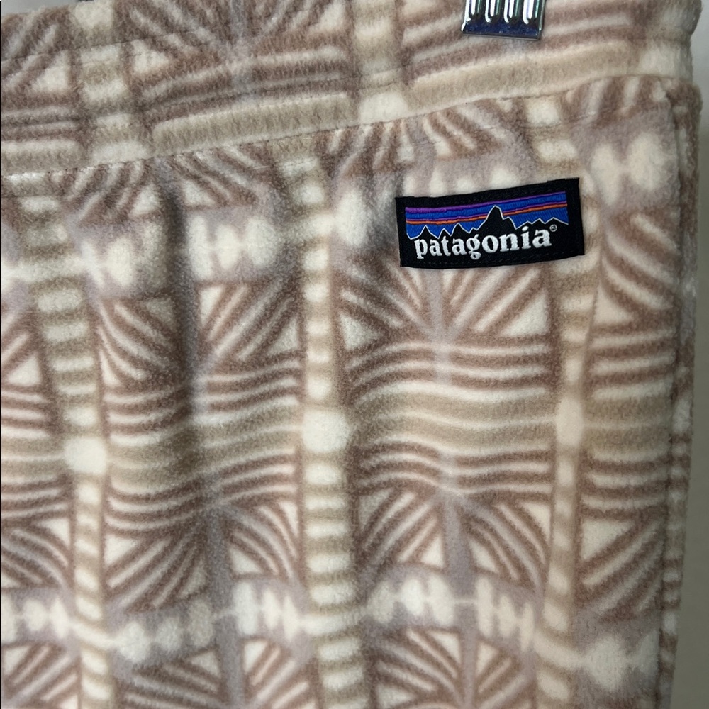 Patagonia Geometric Patterned Micro D Fleece Jogg… - image 3